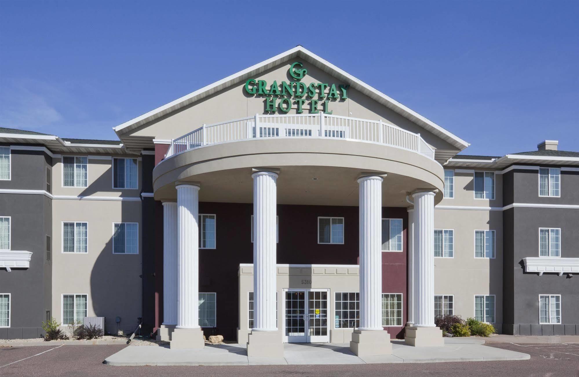 Grandstay Residential Suites Hotel - Eau Claire Exterior photo